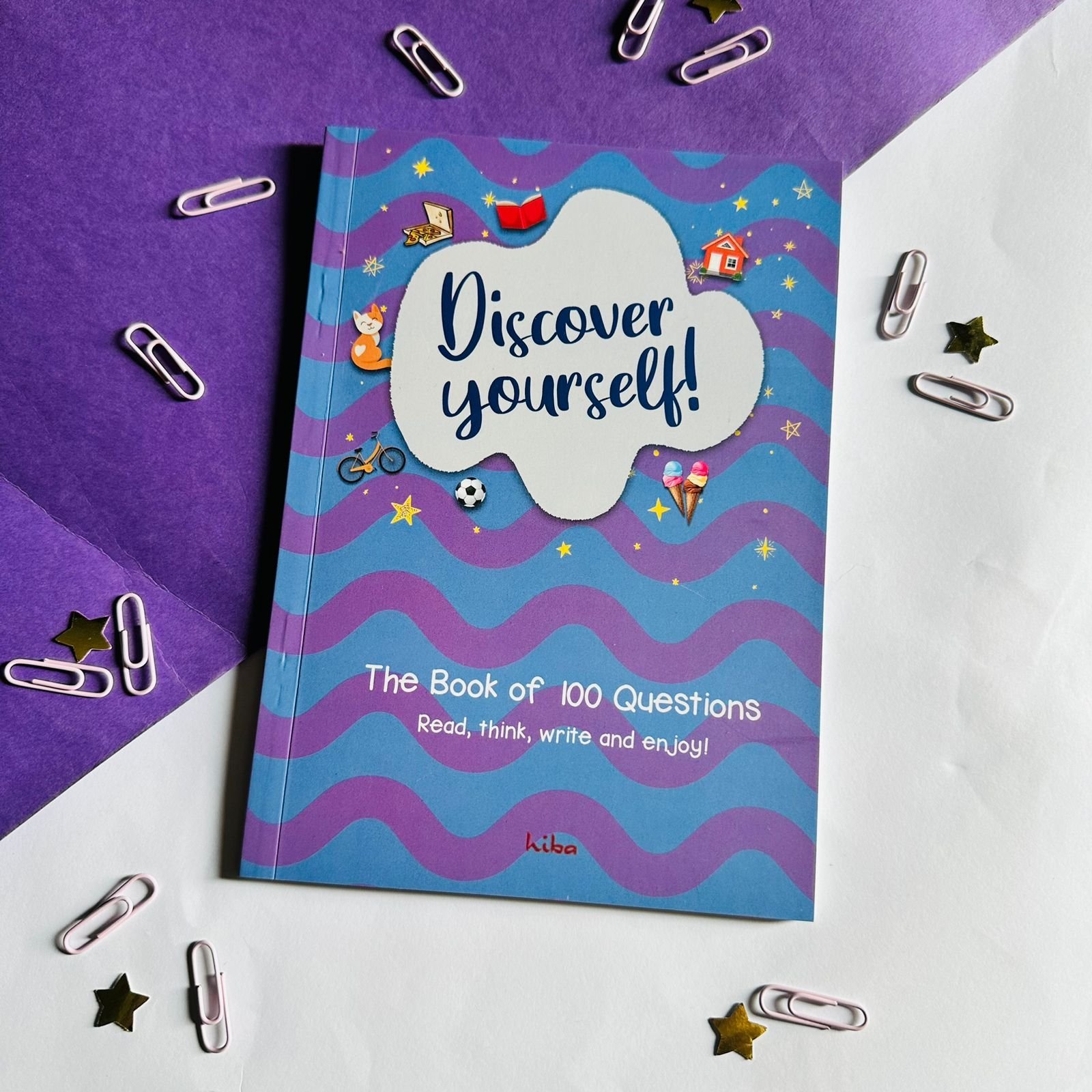 Discover Yourself - The Book of 100 Questions (1 Book)