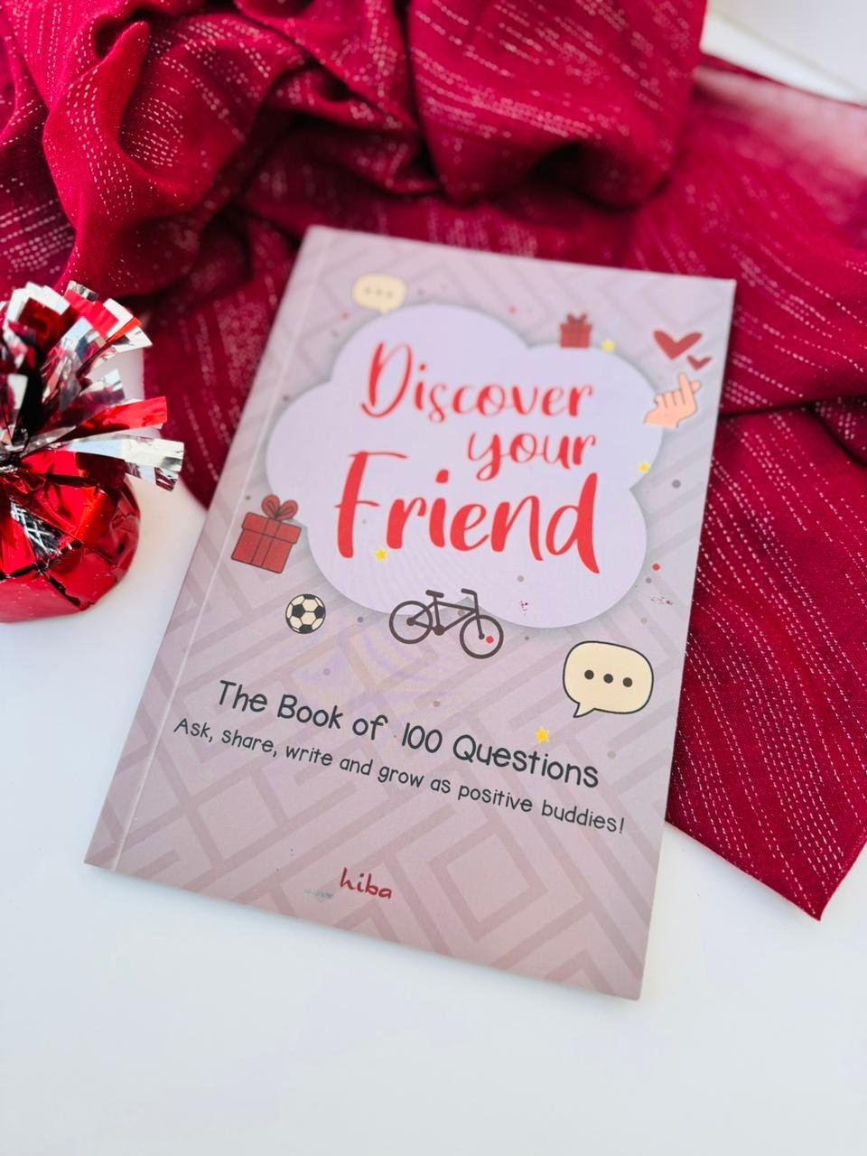 Discover Your Friend - The Book of 100 Questions